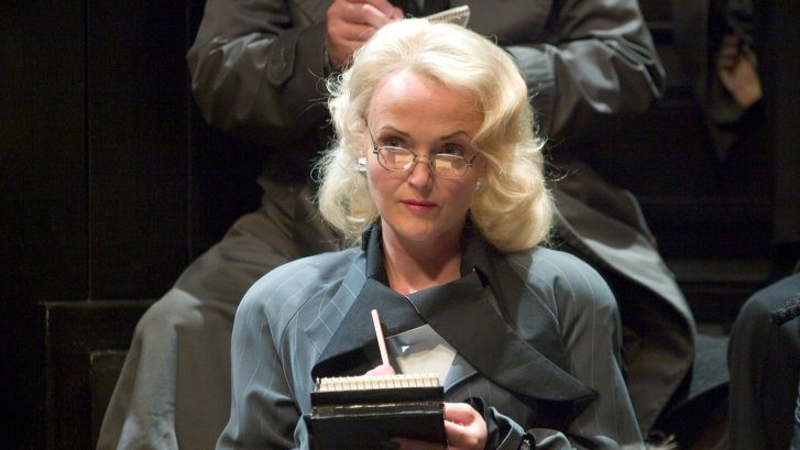 Rita Skeeter - Animaguslar Rehber