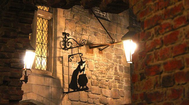 Çatlak Kazan - J.K. Rowling