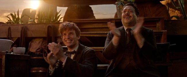 Newt Jacob clapping Fantastic Beasts CC Trailer