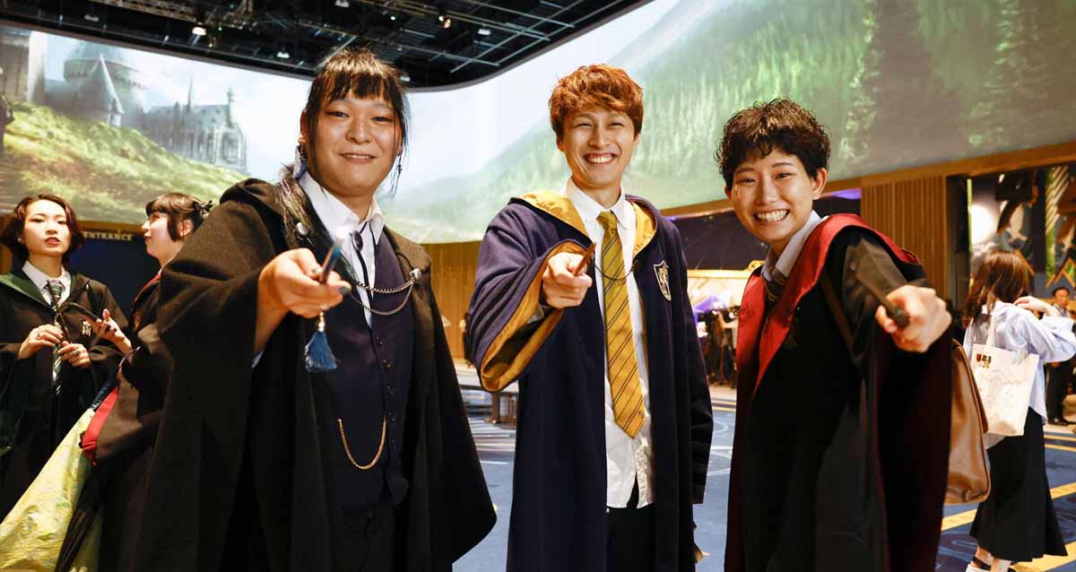 yeni-harry-potter-tema-park-tokyo-da-a-ld-fantastik-canavarlar
