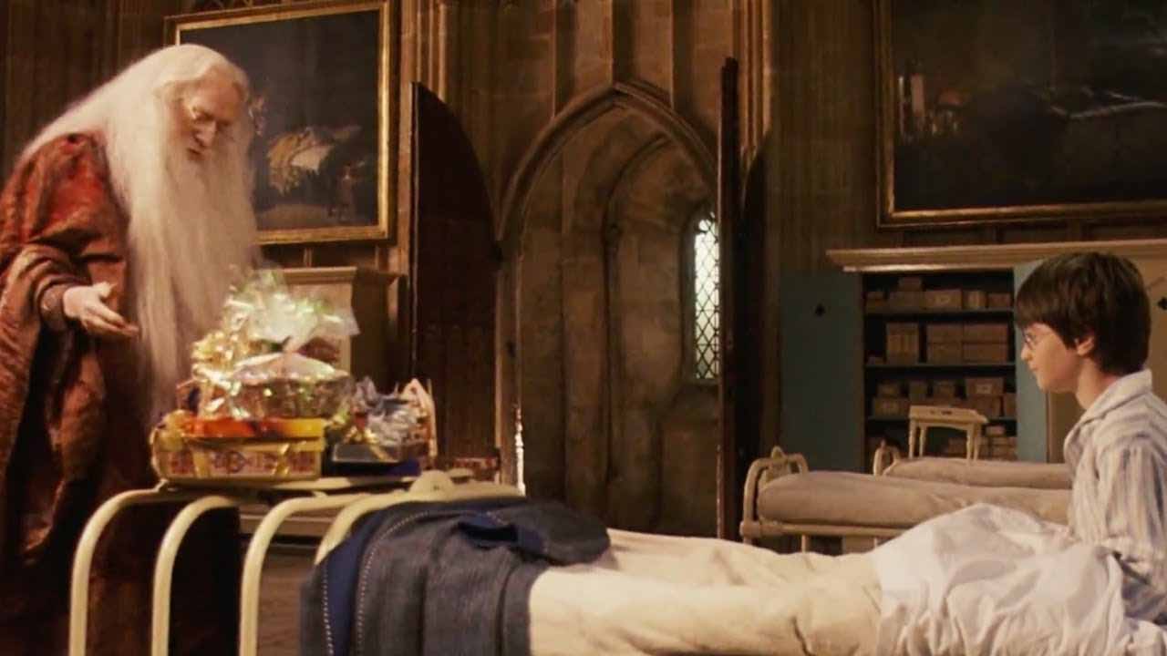 Harry Potter ve Felsefe Tasi Testi Dumbledore Hastane Sahnesi