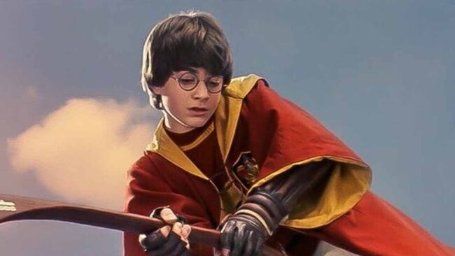 Harry Potter 25. Yılını Sinema Gösterimleri ve Küresel Etkinliklerle Kutluyor 2 Harry Potter ve Felsefe Taşı Testi - Quidditch