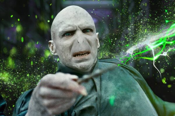 Daniel Brühl Lord Voldemort Rolüyle Harry Potter Evrenine Katılıyor!