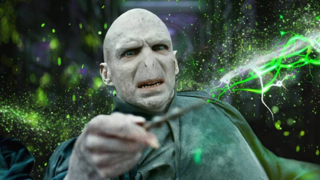 Daniel Brühl Lord Voldemort Rolüyle Harry Potter Evrenine Katılıyor!