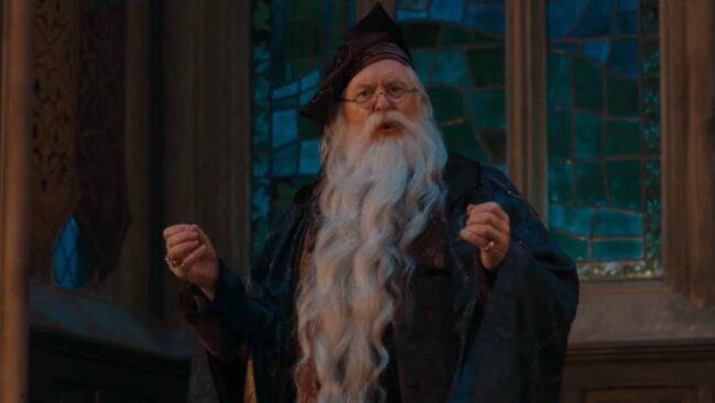 Harry Potter Dizisinin Yeni Fragmanı Yayında: Hogwarts'a Dönüş Zamanı! 6 Harry Potter Dizisi Yeni Fragman Albus Dumbledore